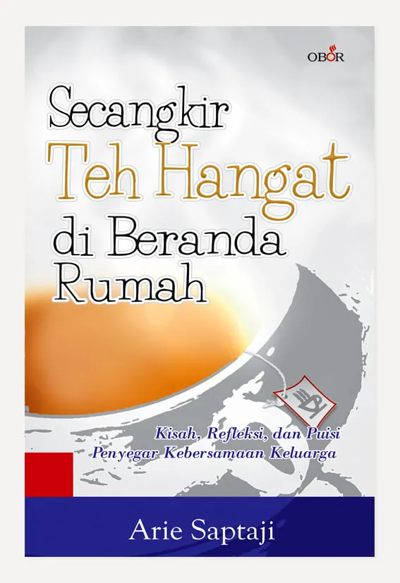 Secangkir Teh Hangat di Beranda Rumah